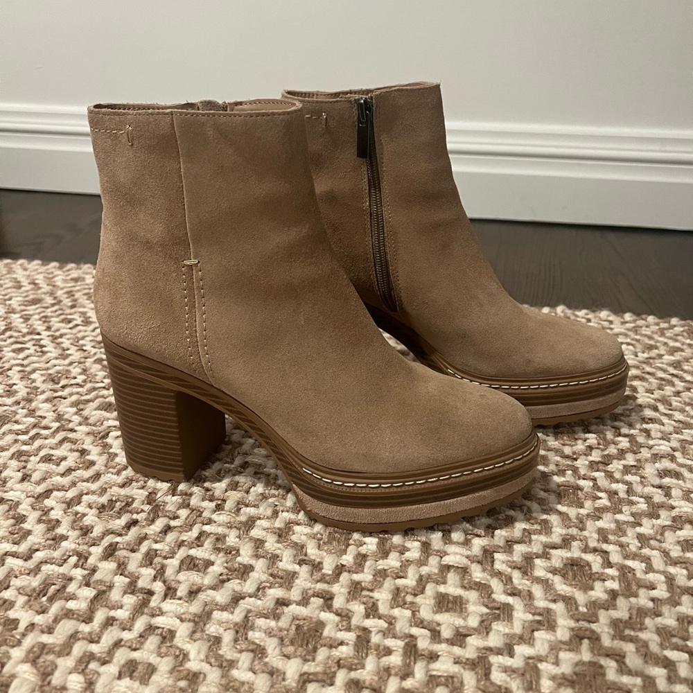 Steve Madden Taupe Heeled Boots